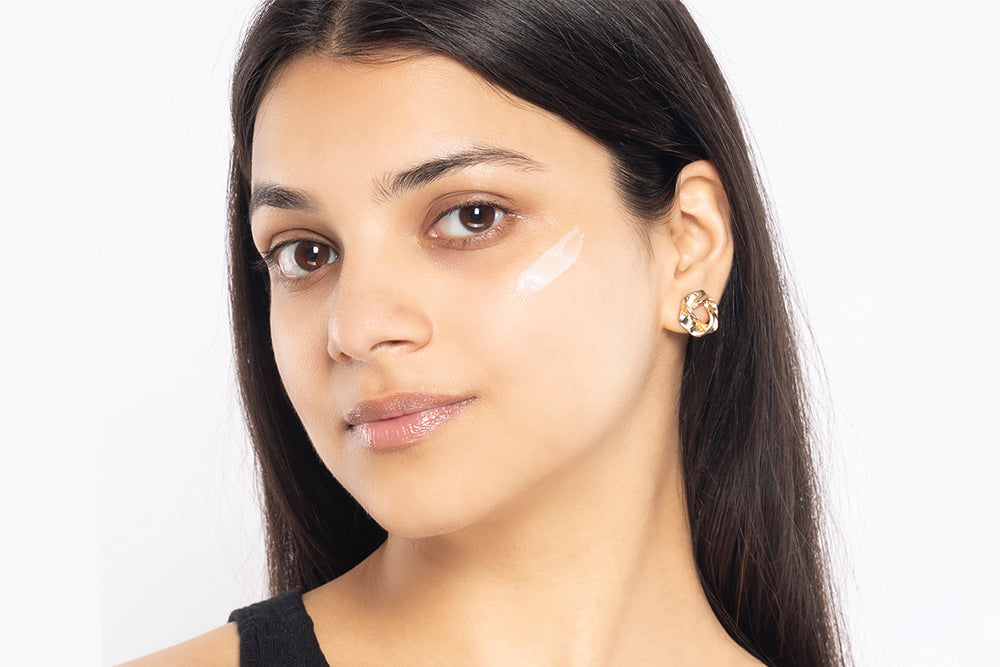 Why Using A Moisturizer is A Crucial Step Before Applying Makeup