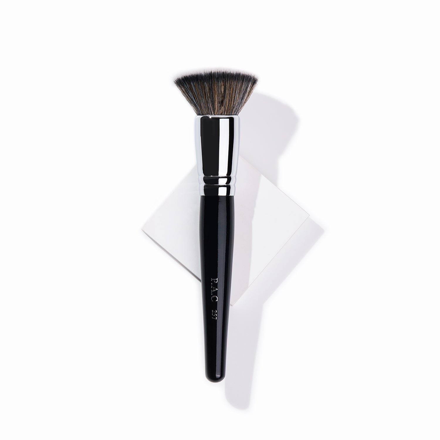 PAC Cosmetics Foundation Blending Brush 257
