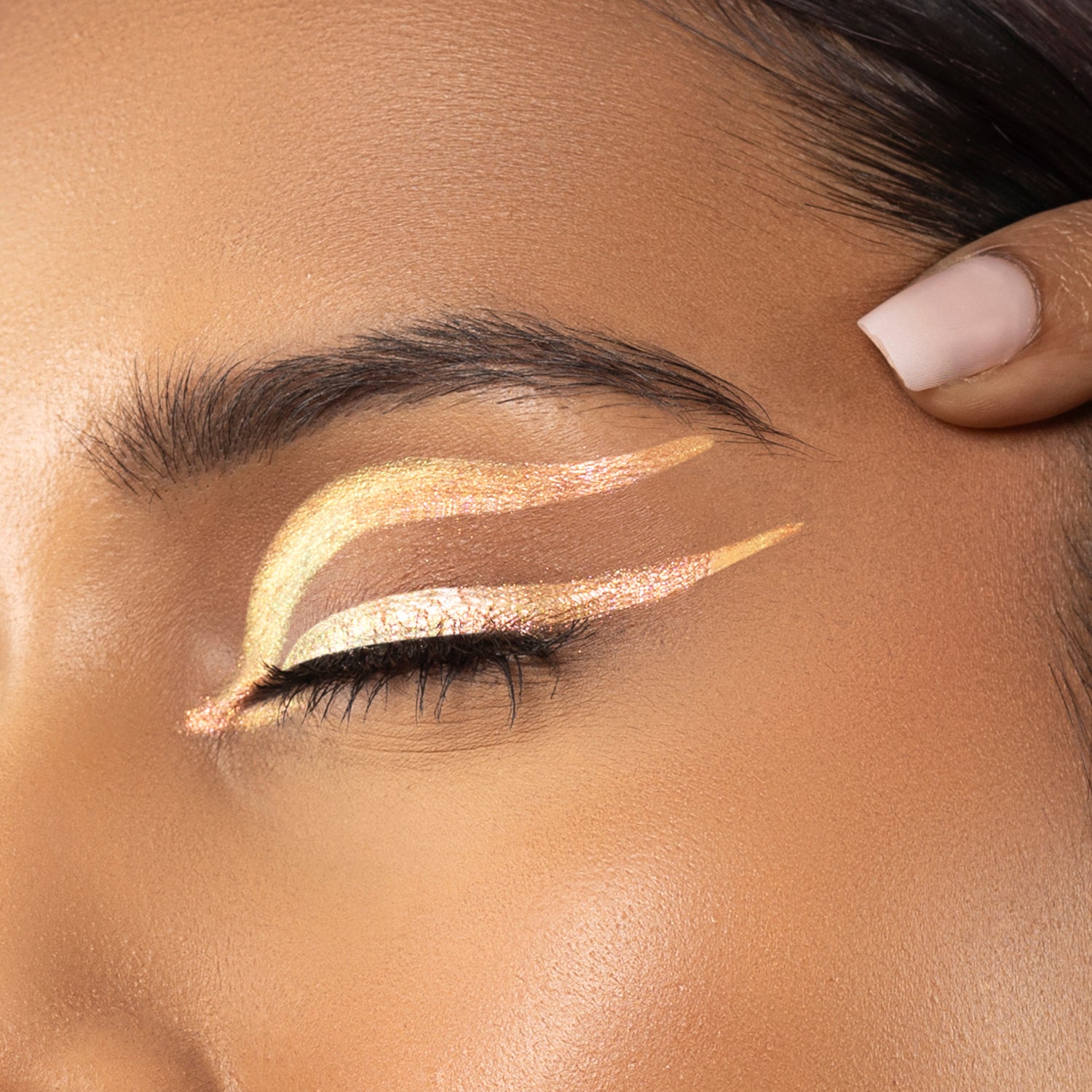 PAC Duo Chrome Eye Pencil #Color_Champagne
