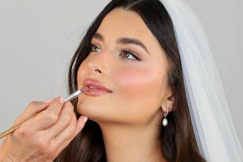 Everything a Minimalist Bride Should Know