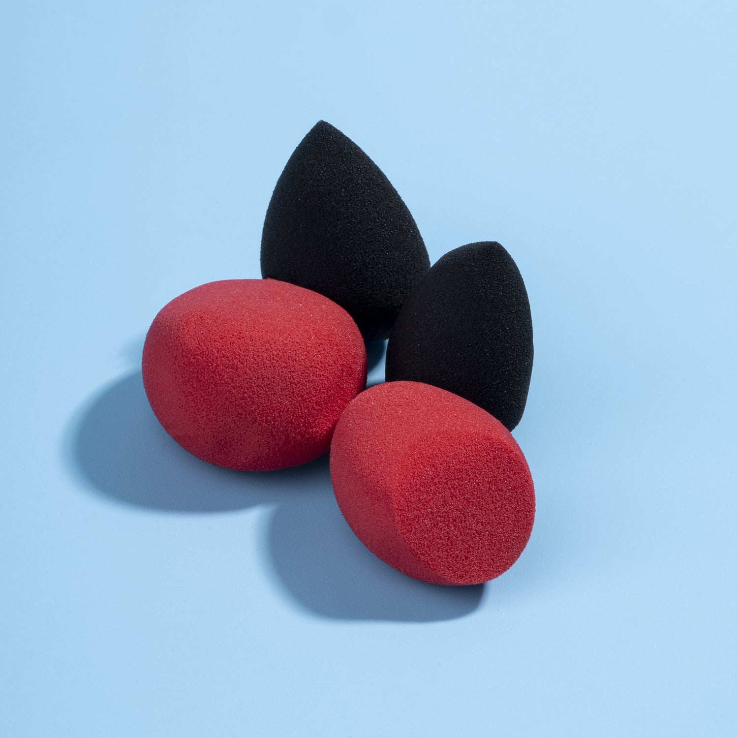 PAC Cosmetics Mini Sponge Set (Water Drop, Egg, Olive Cut) (Red, Black) (4 Pc)