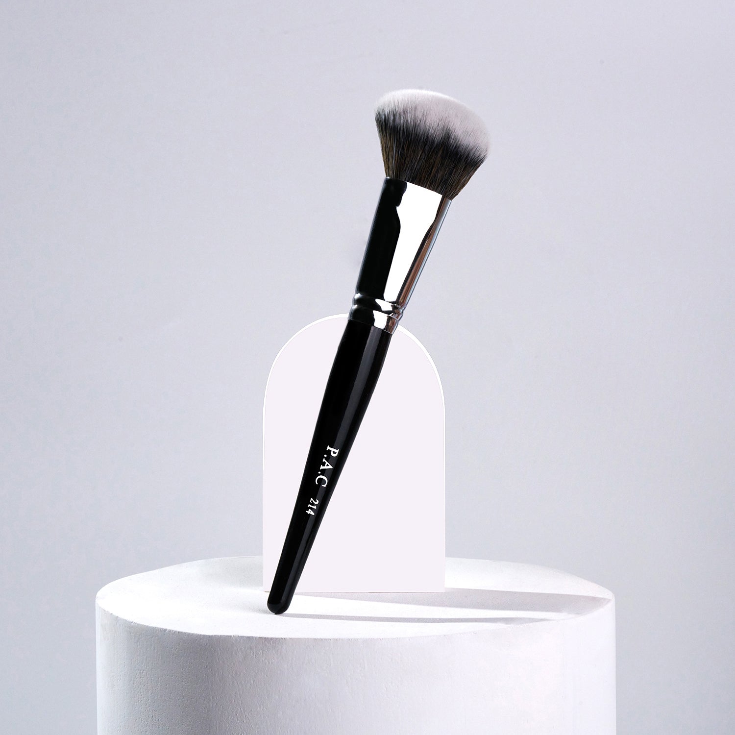 PAC Cosmetics Blush Brush 214