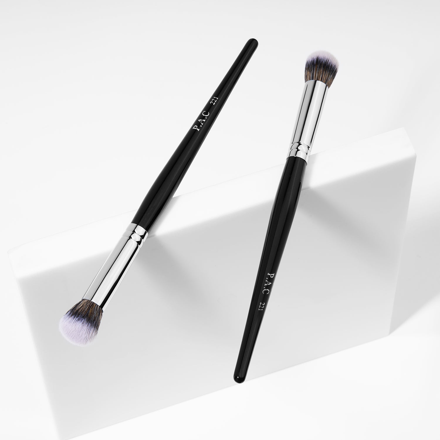 Powder Brush 221
