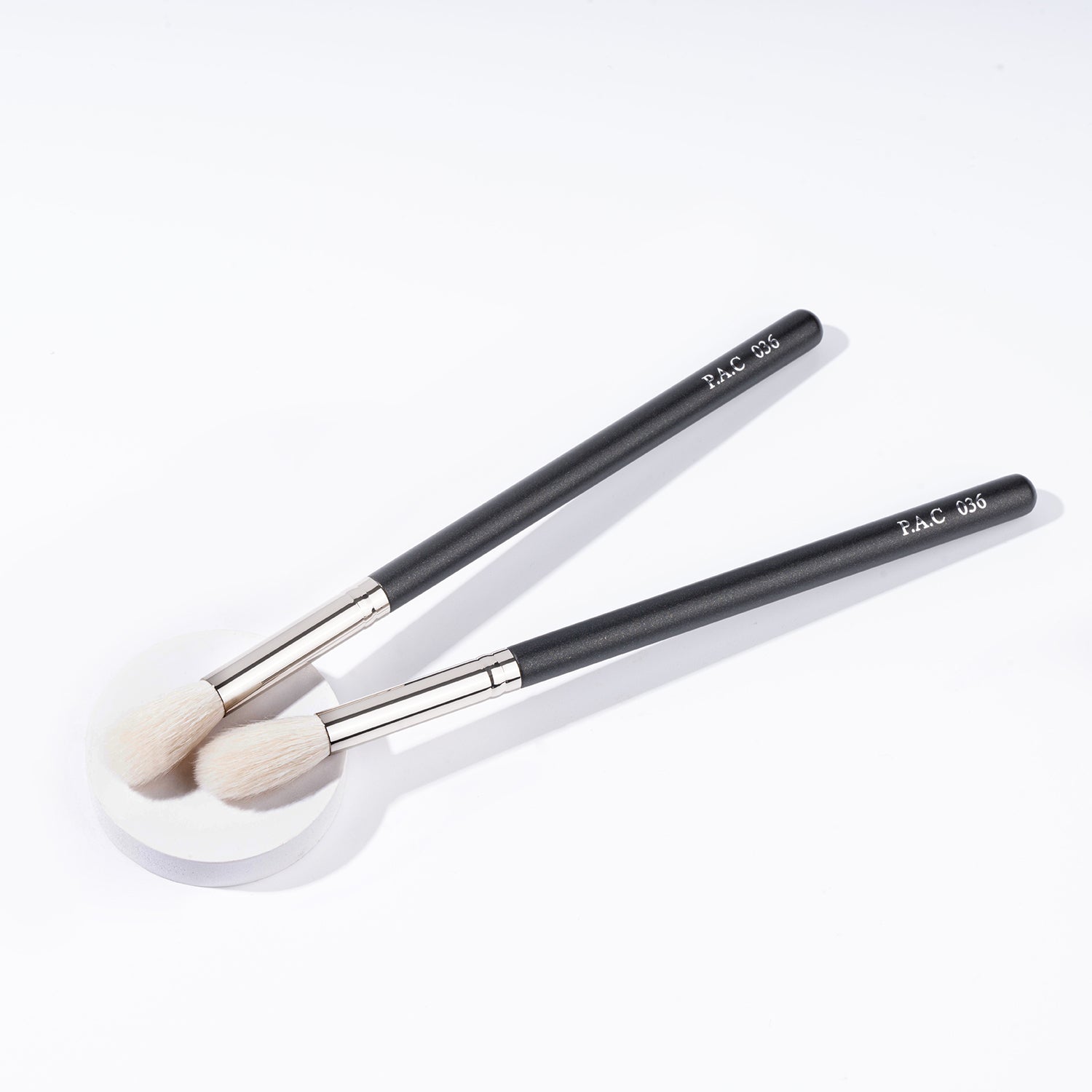 PAC Cosmetics Powder Brush 036