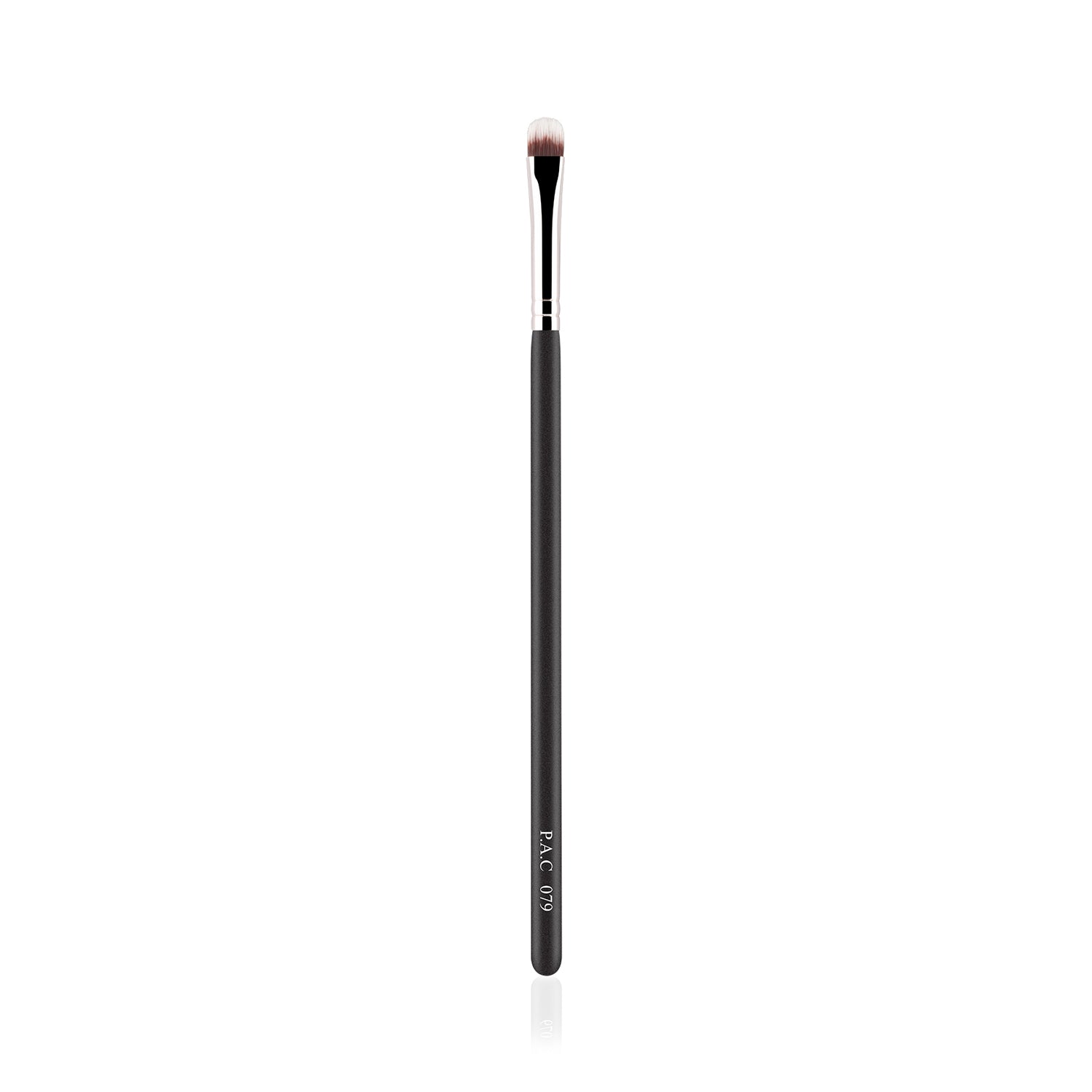 PAC Cosmetics Eyeshadow Application Brush 079